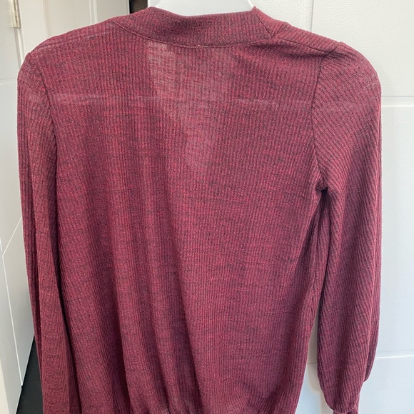 Zara V neck burgundy long sleeve top size small brand new - Picture 2 of 3